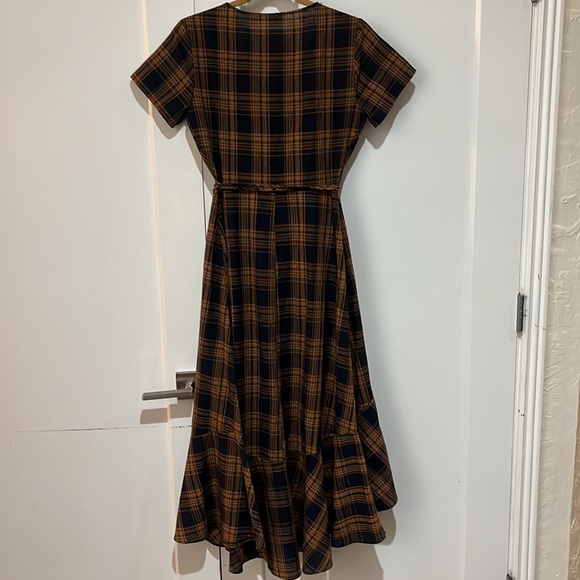 Lush Small Plaid Wrap Around Flowing Feminine Dress - Picture 7 of 8